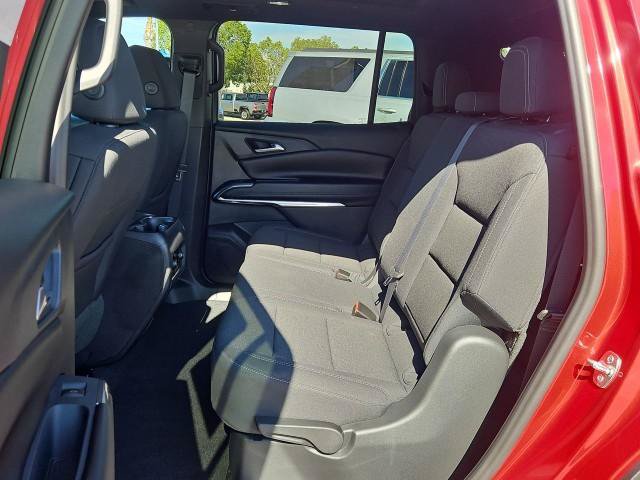 New 2027 Chevrolet Traverse LT w/ Sun and Wheel Package FWD image 26