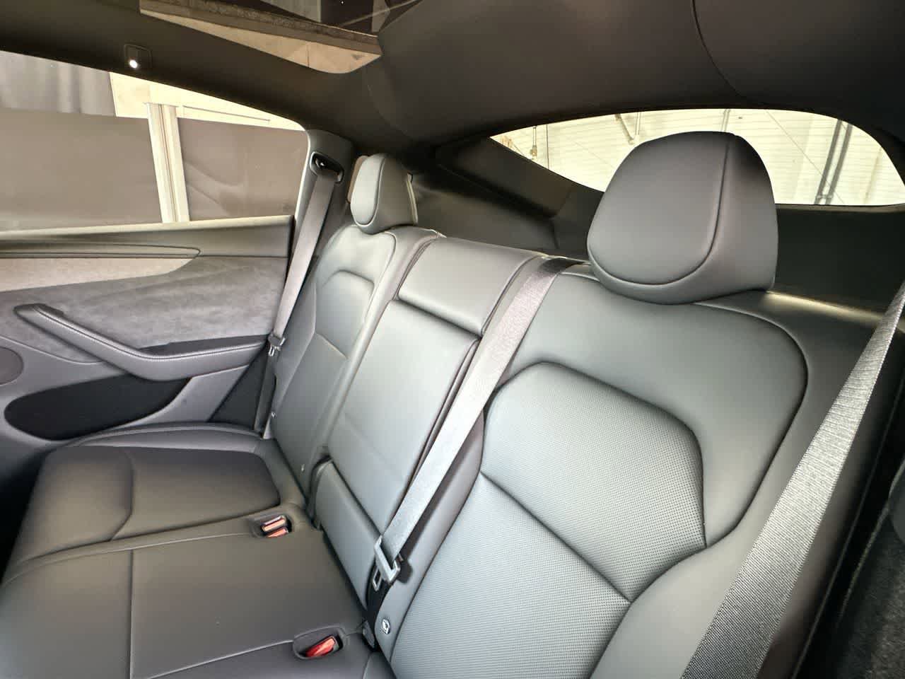 Used 2026 Tesla Model Y AWD image 22