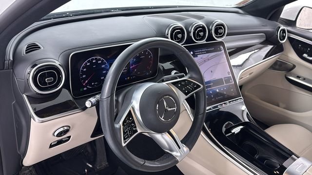 Used 2024 Mercedes-Benz GLC 300 4MATIC image 38