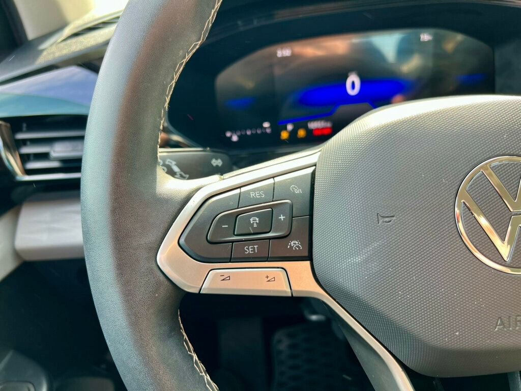 Used 2024 Volkswagen Taos S FWD image 17