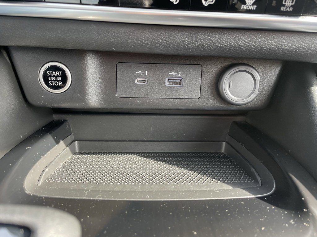 Used 2023 Nissan Rogue SL w/ SL Premium Package image 37