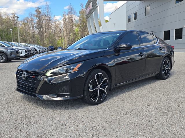 Certified 2024 Nissan Altima 2.5 SR w/ SR Premium Package image 4