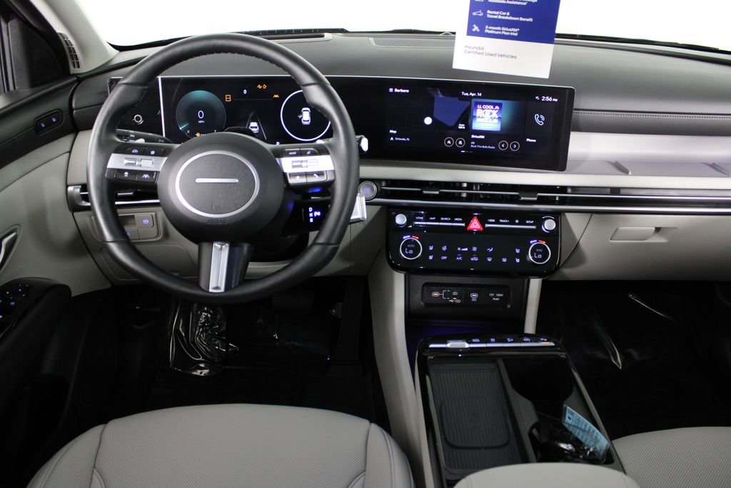 Certified 2025 Hyundai Tucson Limited image 8
