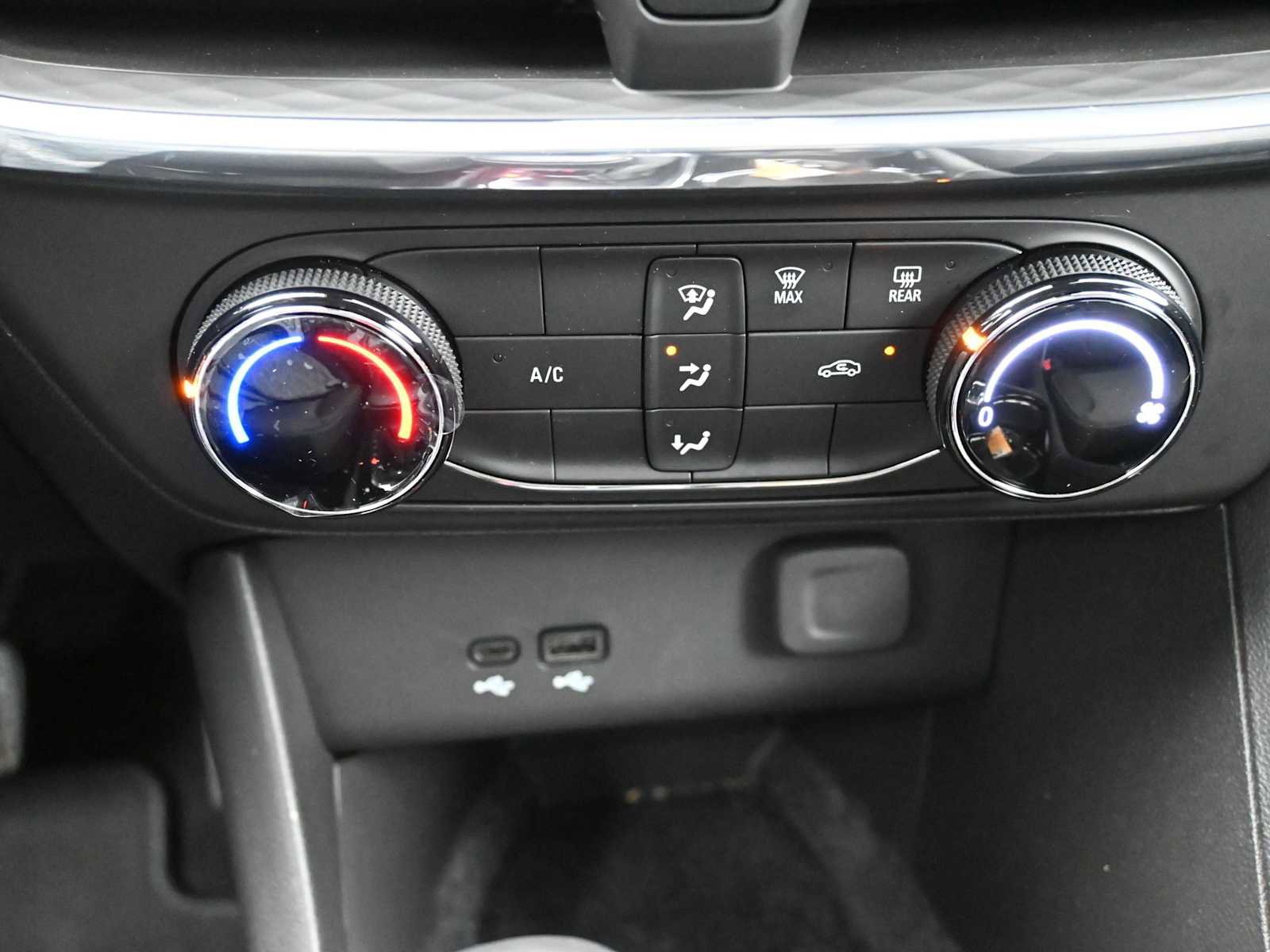 New 2025 Buick Encore GX Preferred image 18