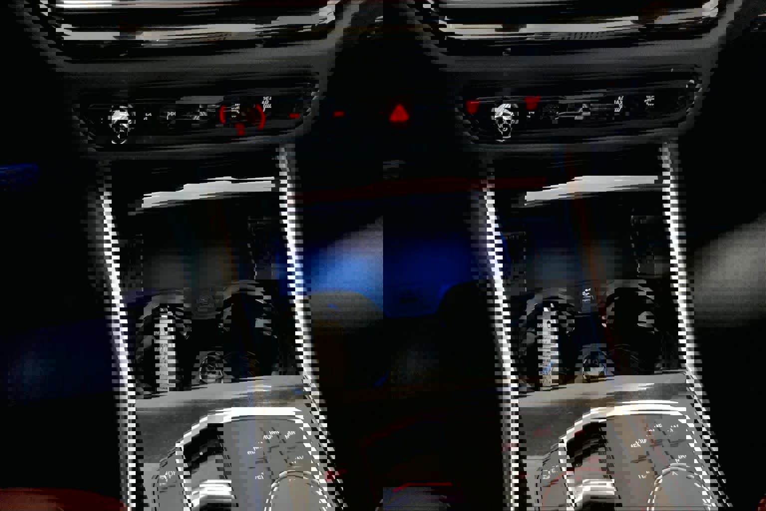 Certified 2024 BMW 330i xDrive Sedan w/ Convenience Package image 35