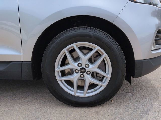 Certified 2023 Ford Edge SEL w/ Convenience Package image 12
