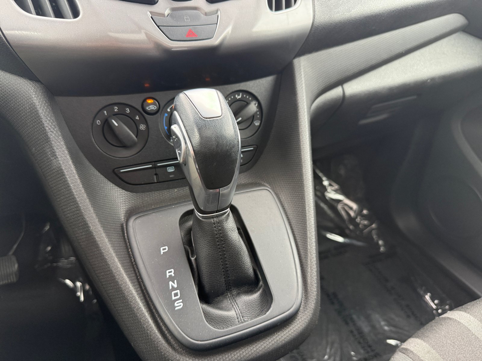 Used 2017 Ford Transit Connect XLT FWD image 13
