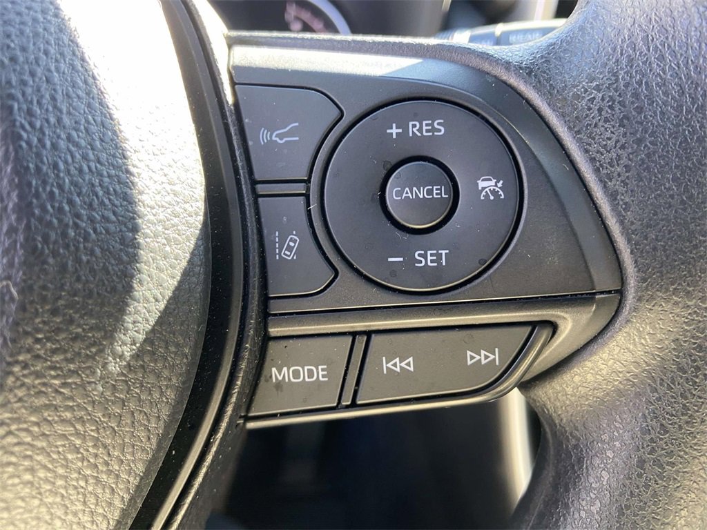 Used 2024 Toyota RAV4 XLE image 32