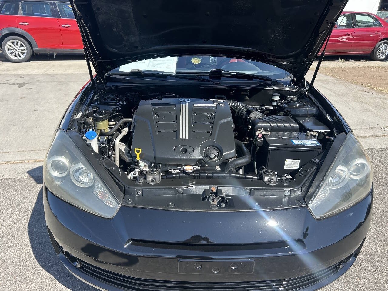 Used 2007 Hyundai Tiburon FWD image 10
