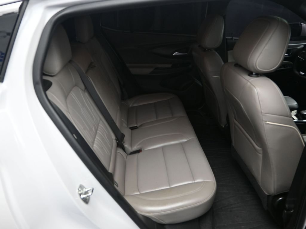 Used 2024 Buick Envista Avenir image 35