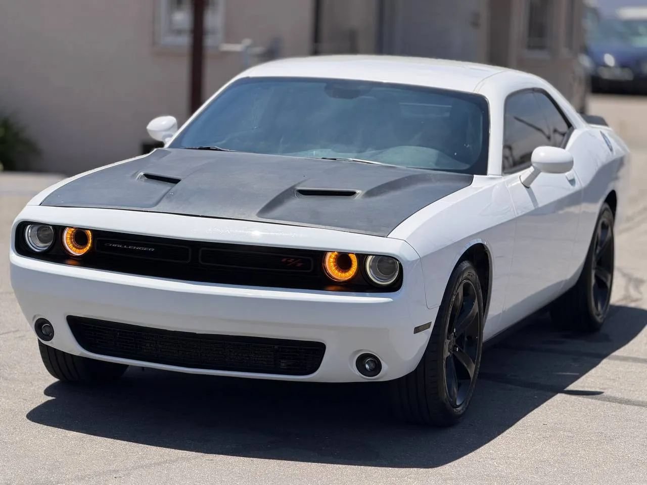 Used 2017 Dodge Challenger R/T RWD image 5