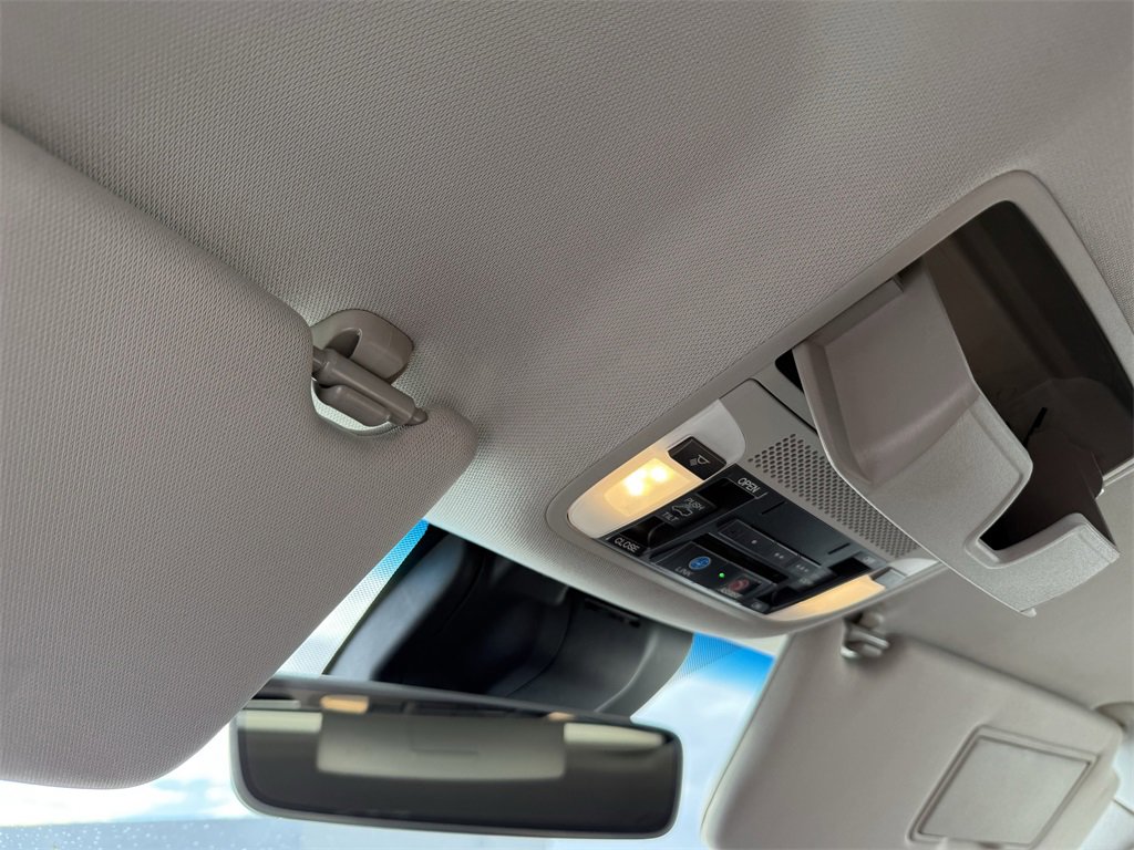 Used 2017 Acura MDX SH-AWD w/ Advance Package image 30