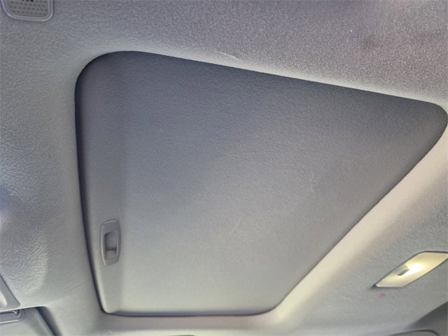 Used 2025 Toyota Corolla Cross XLE image 19