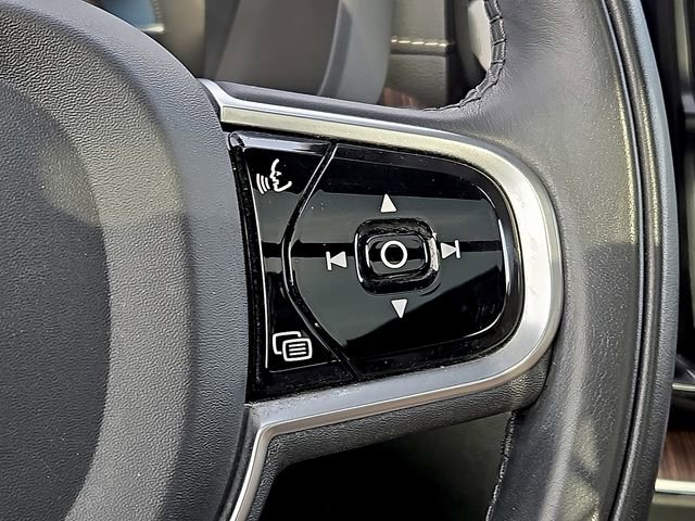 Used 2020 Volvo XC60 T6 Inscription w/ Protection Package image 24