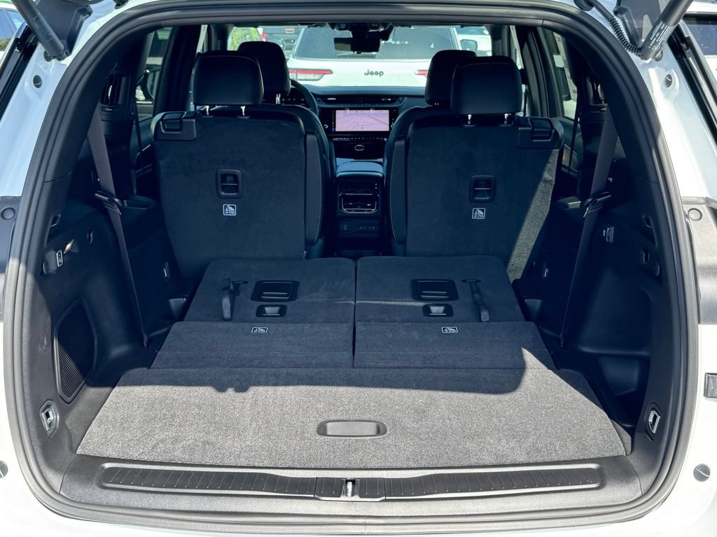 New 2026 Jeep Grand Cherokee L Limited AWD/4WD image 17