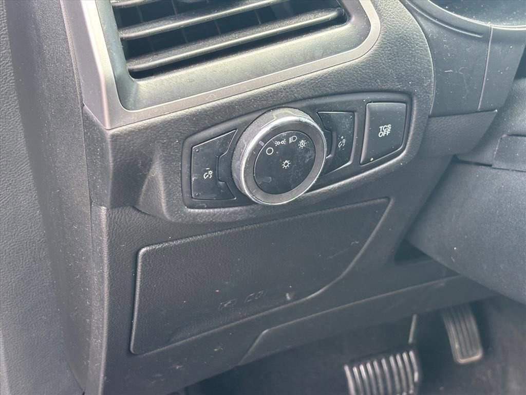 Used 2024 Ford Edge SEL AWD/4WD image 7
