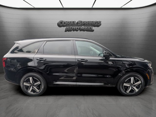 Used 2023 Kia Sorento S w/ Panoramic Sunroof Package FWD image 8