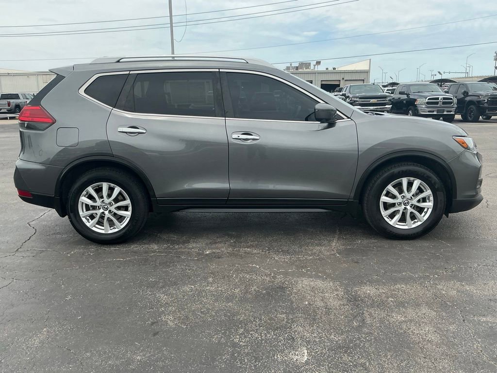 Used 2017 Nissan Rogue SV FWD image 5