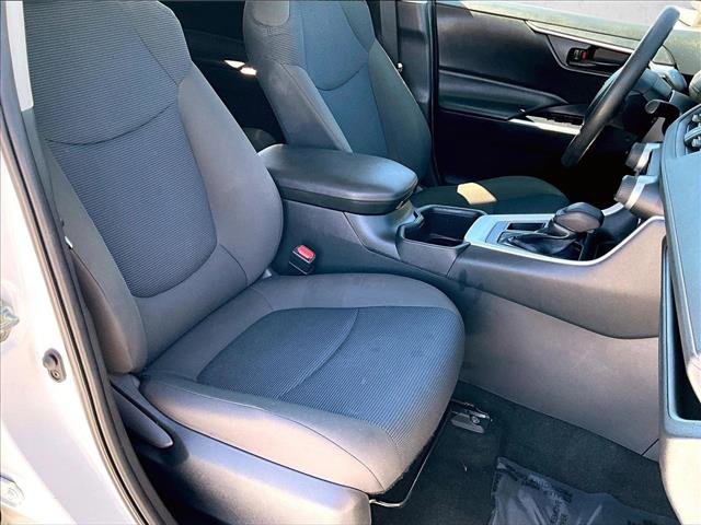 Used 2023 Toyota RAV4 LE image 9