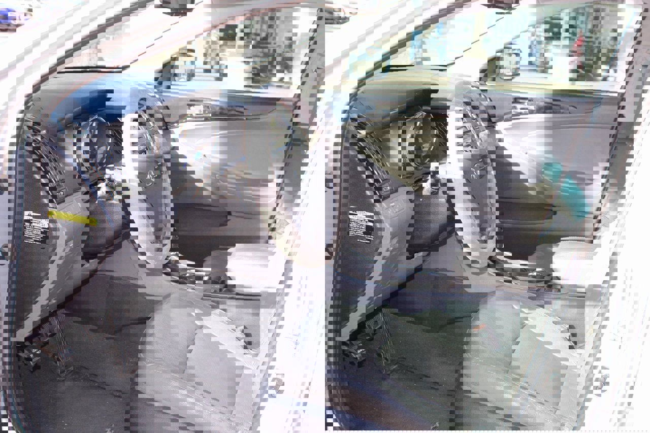 Used 2013 Hyundai Sonata Limited image 9