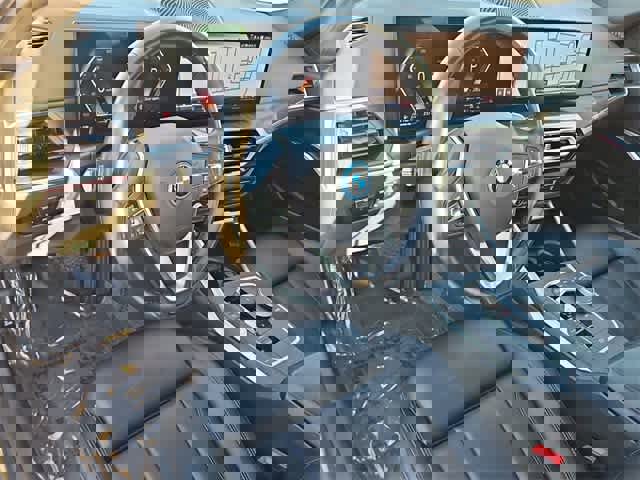 Used 2023 BMW 330e 330e image 10