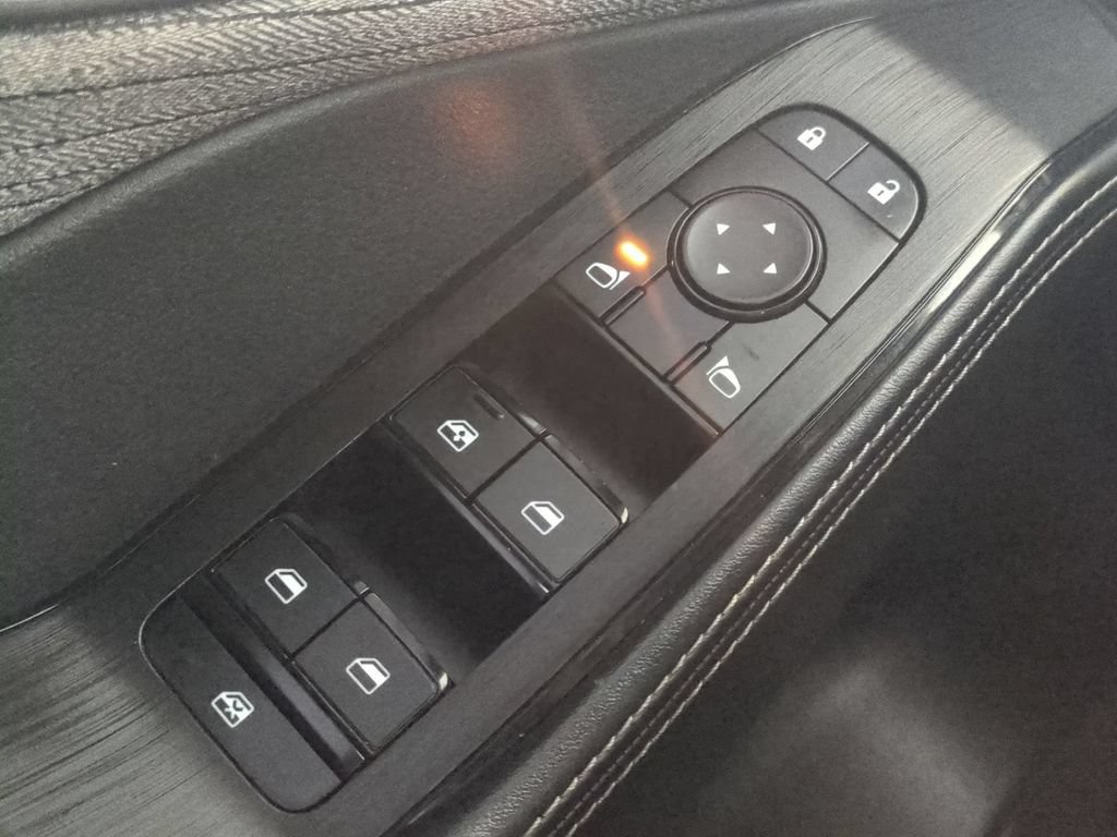 Used 2023 Nissan Rogue SV FWD image 29