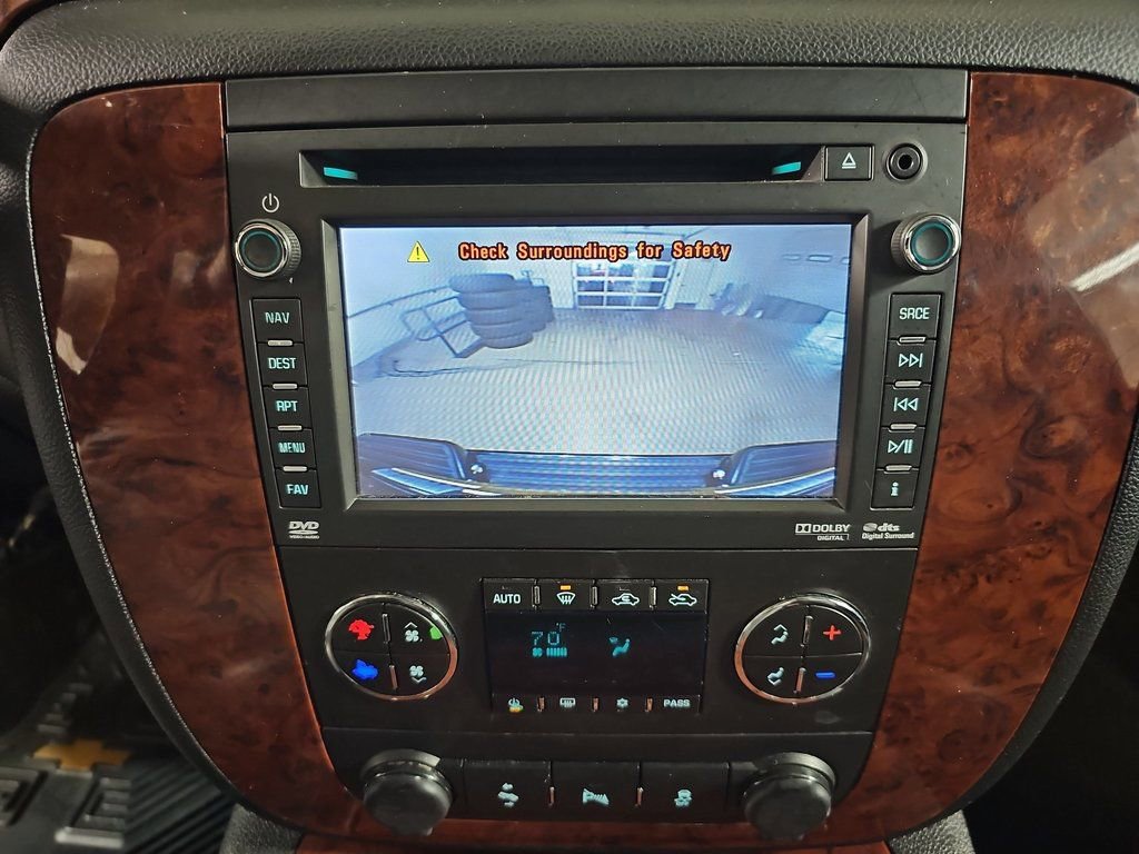 Used 2012 Chevrolet Avalanche LTZ image 27