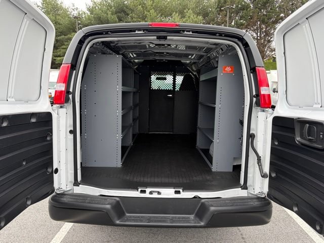 New 2026 Chevrolet Express 2500 w/ Driver Convenience Package RWD image 7