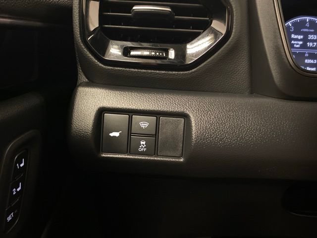 Used 2025 Honda Pilot TrailSport image 18