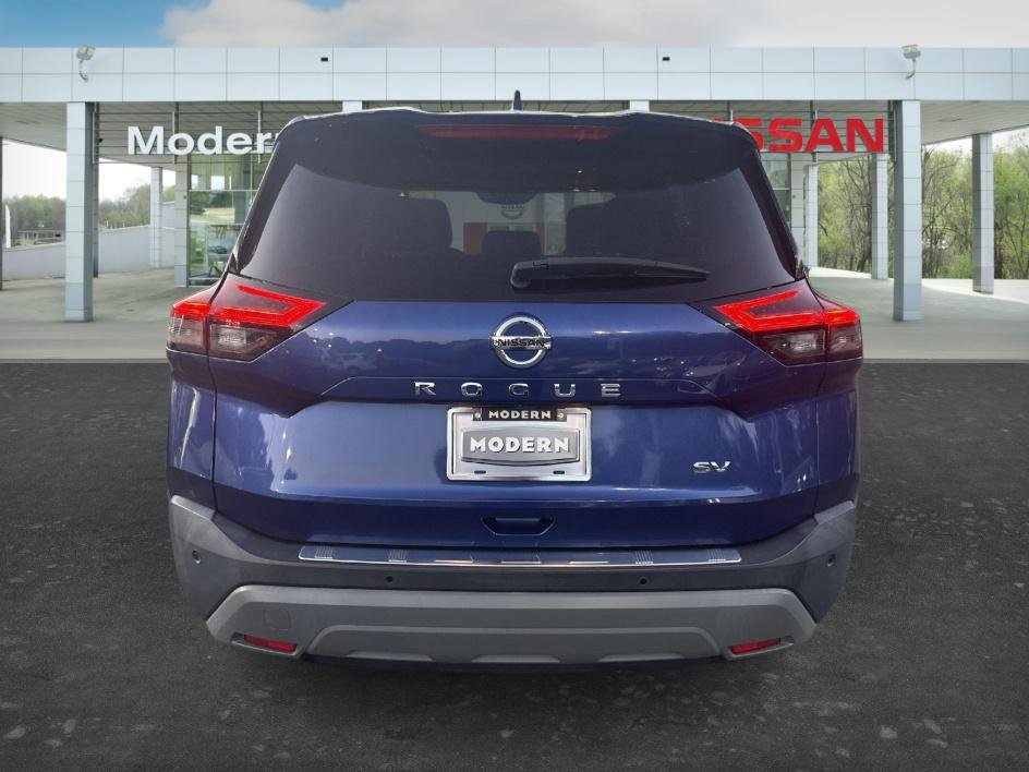 Certified 2021 Nissan Rogue SV w/ Premium Package FWD image 4