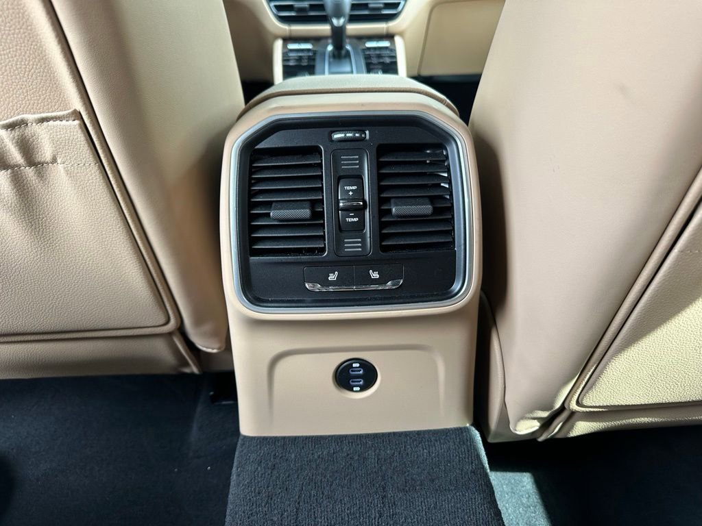Certified 2026 Porsche Macan Turbo AWD/4WD image 38