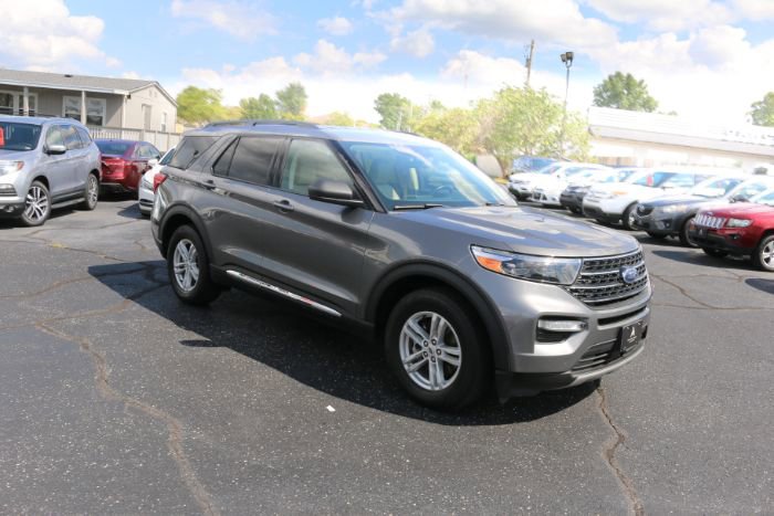 Used 2021 Ford Explorer XLT w/ Equipment Group 202A image 14
