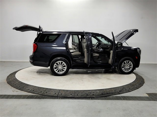Used 2023 GMC Yukon SLT image 16