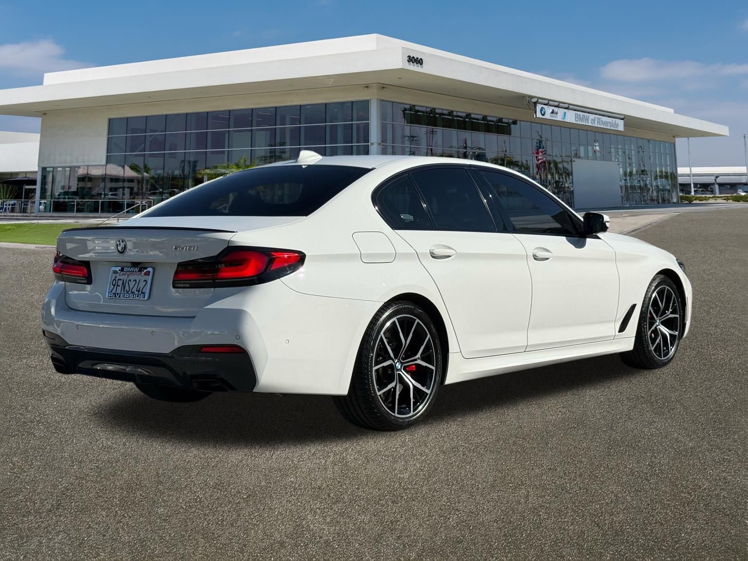 Used 2023 BMW 540i w/ M Sport Package image 10