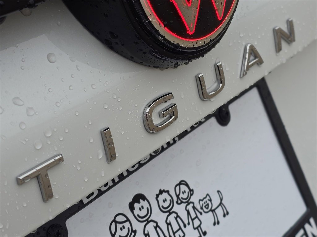 New 2026 Volkswagen Tiguan SEL R-Line image 7