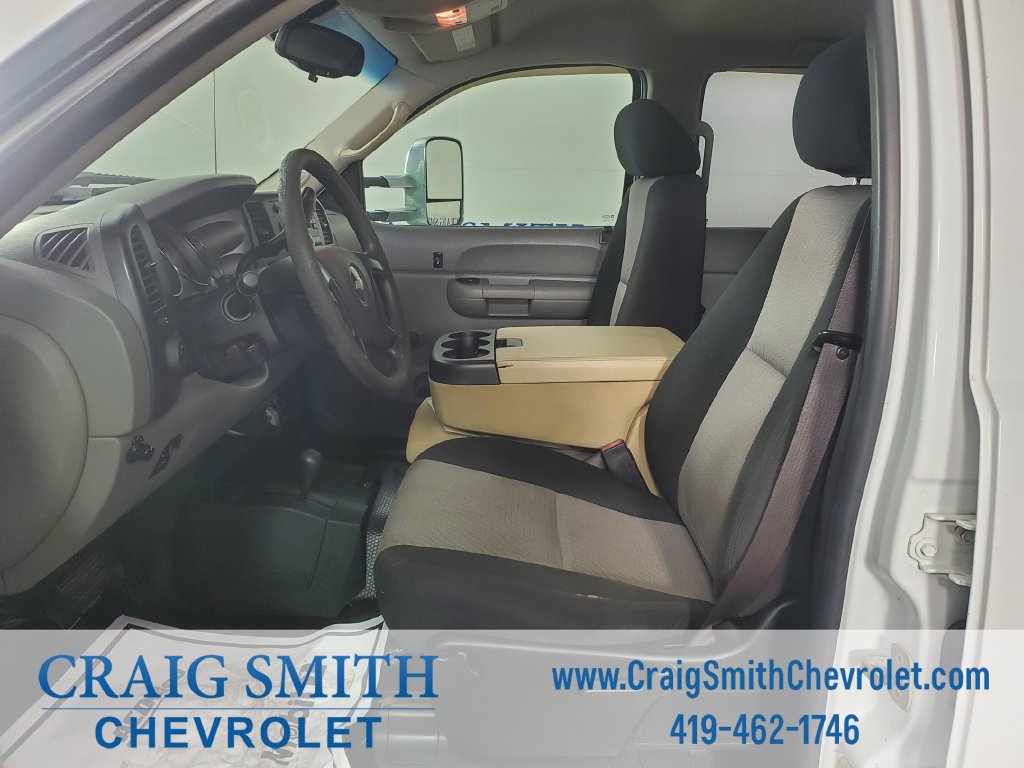 Used 2008 Chevrolet Silverado 2500 W/T AWD/4WD image 9