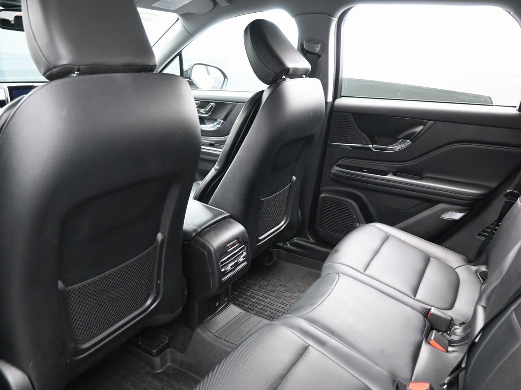 Used 2022 Lincoln Corsair AWD w/ Equipment Group 101A image 28