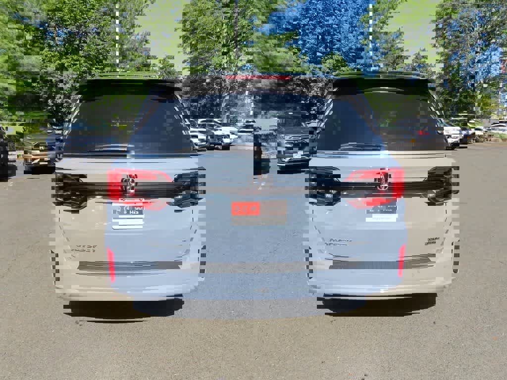 New 2026 Honda Odyssey Touring image 5