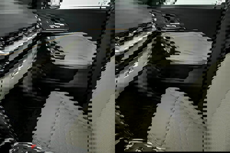 Used 2023 BMW X1 xDrive28i w/ Convenience Package image 34