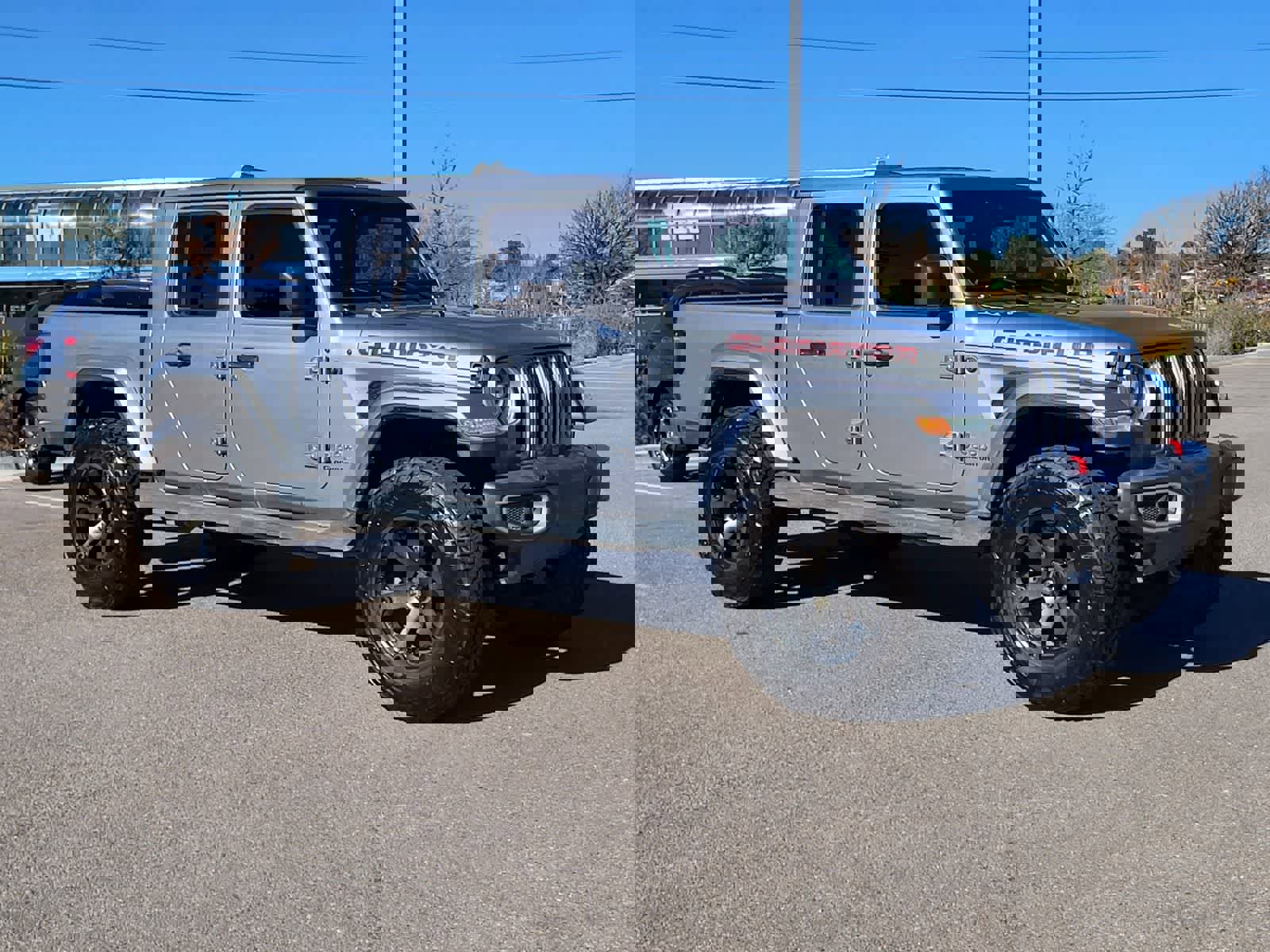 Used 2020 Jeep Gladiator Overland video 3