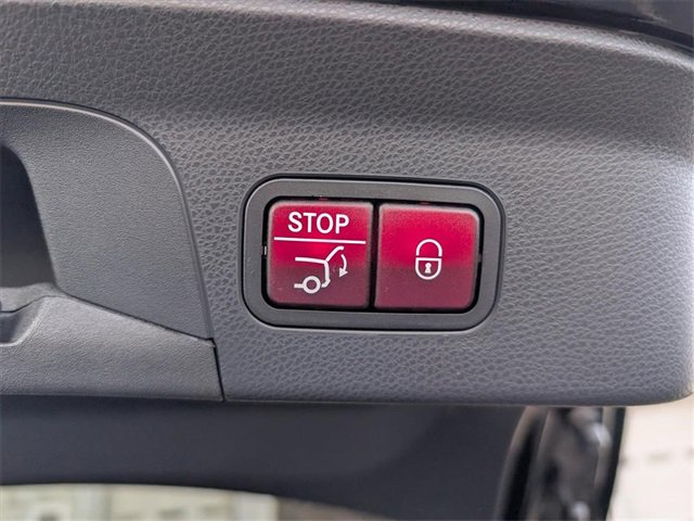 Used 2020 Mercedes-Benz GLC 300 4MATIC Coupe image 22