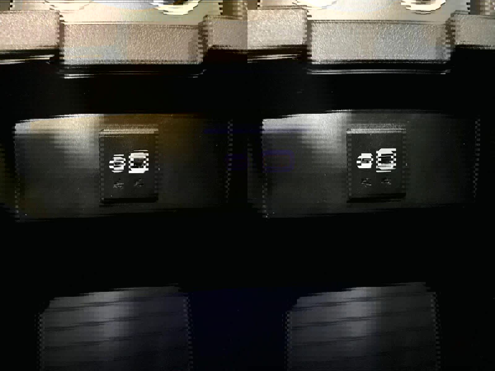 Used 2024 Chevrolet Suburban RST w/ Luxury Package image 28