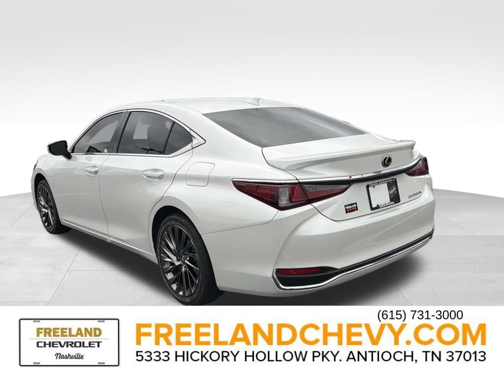 Used 2024 Lexus ES 300h Ultra Luxury image 5