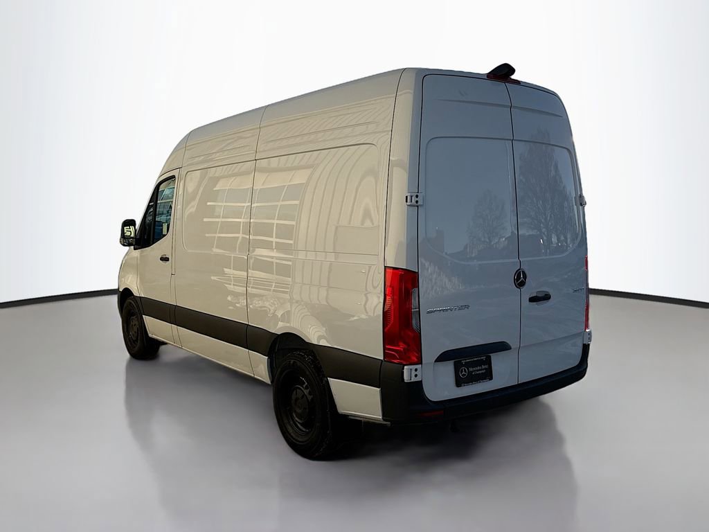 Used 2025 Mercedes-Benz Sprinter 2500 image 5