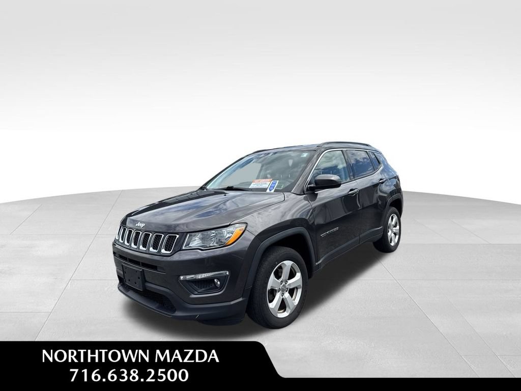 Used 2018 Jeep Compass Latitude w/ Popular Equipment Group AWD/4WD image 1