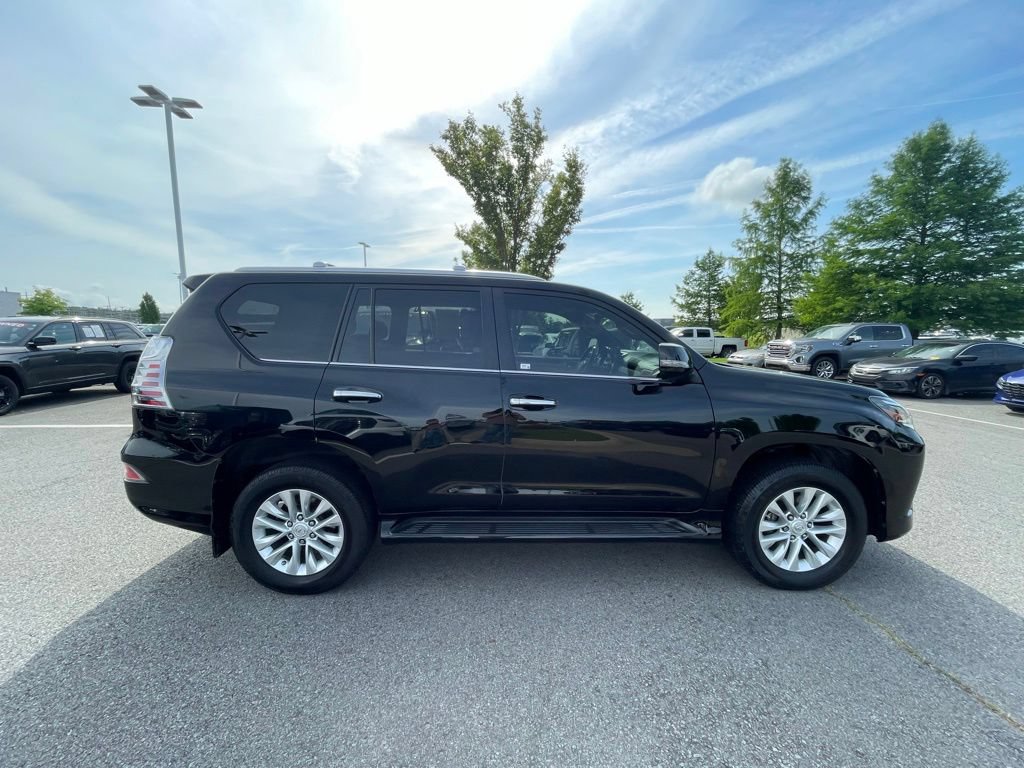 Used 2023 Lexus GX 460 Premium w/ Premium Package AWD/4WD image 8