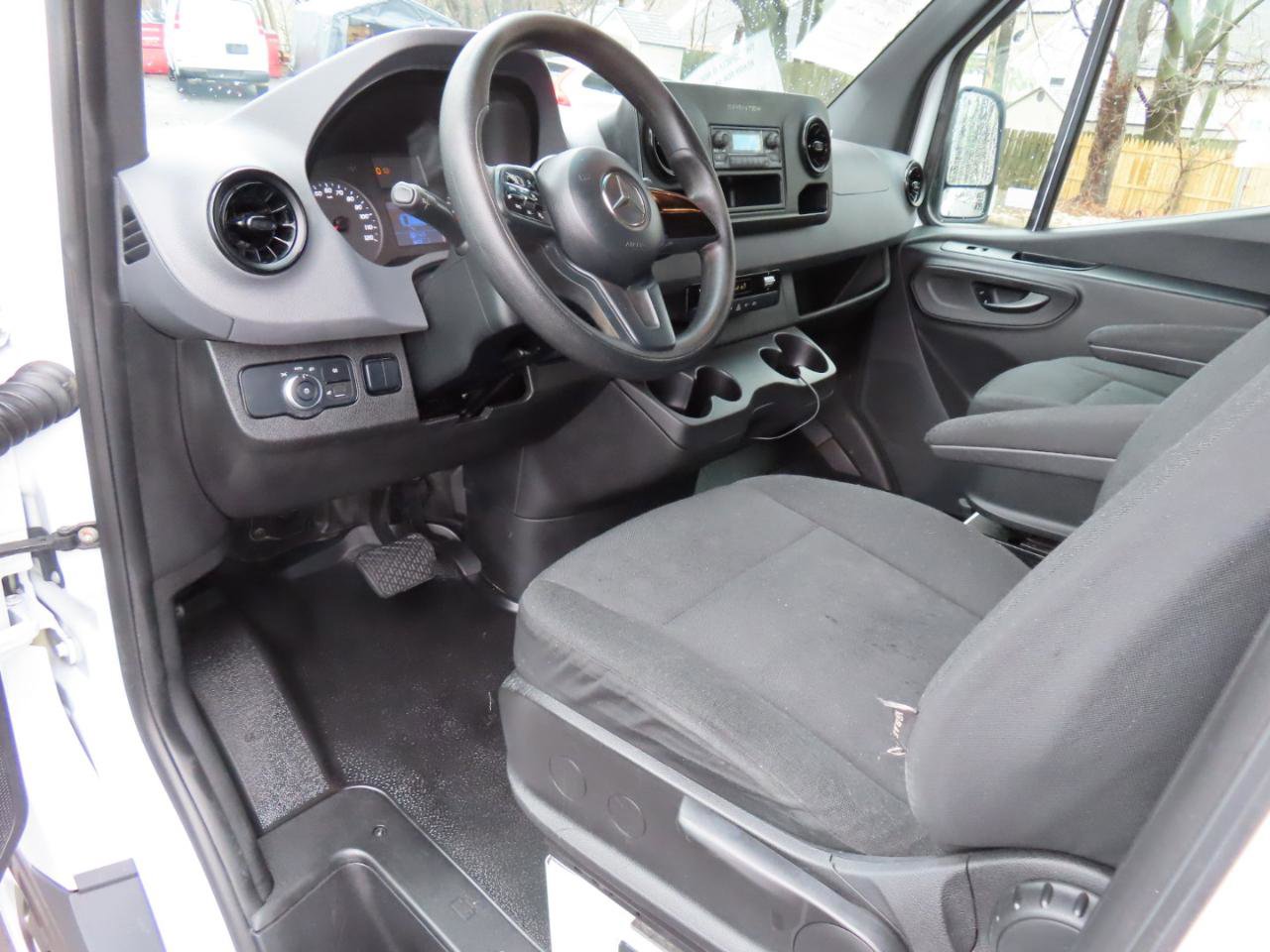 Used 2020 Mercedes-Benz Sprinter 1500 image 12