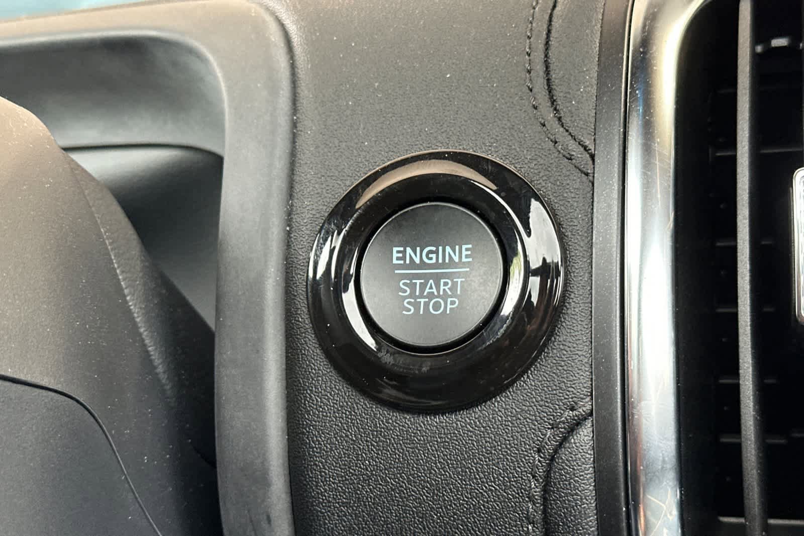 Used 2025 Ford Expedition Tremor image 27
