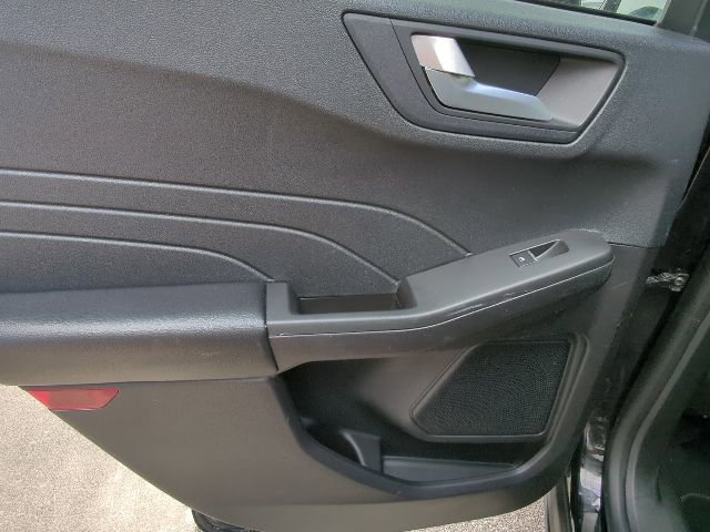 Used 2021 Ford Escape SE w/ Cold Weather Package AWD/4WD image 23