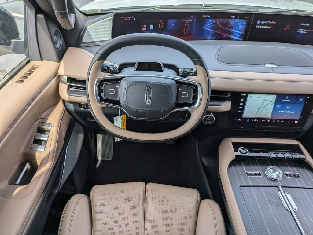 New 2026 Lincoln Navigator L Black Label AWD/4WD image 17